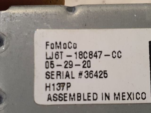 bontott FORD KUGA Antenna Erősítő