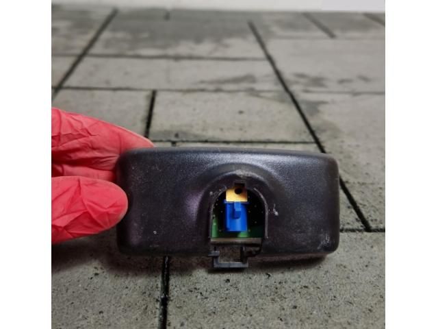 bontott FORD KUGA Antenna Erősítő