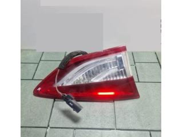 bontott FORD KUGA Bal Belső Hátsó Lámpa