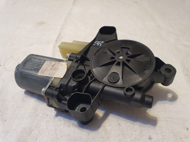 bontott FORD KUGA Bal első Ablakemelő Motor