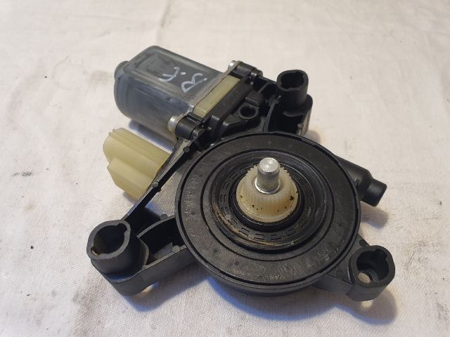 bontott FORD KUGA Bal első Ablakemelő Motor