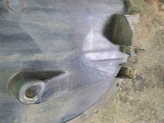 bontott FORD KUGA Bal első Első Dobbetét (Kerékjárati, Műanyag)