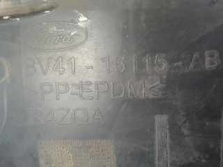 bontott FORD KUGA Bal első Első Dobbetét (Kerékjárati, Műanyag)