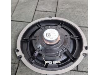 bontott FORD KUGA Bal első Hangszóró