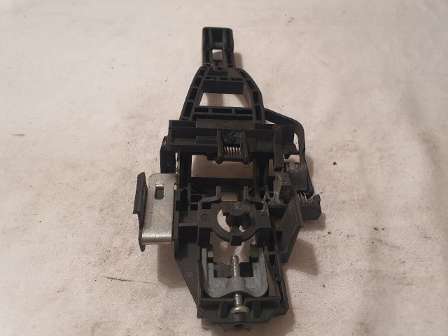 bontott FORD KUGA Bal első Külső Kilincsfészek