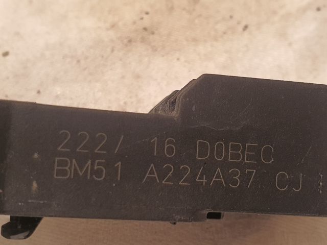 bontott FORD KUGA Bal első Külső Kilincsfészek