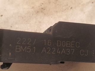 bontott FORD KUGA Bal első Külső Kilincsfészek