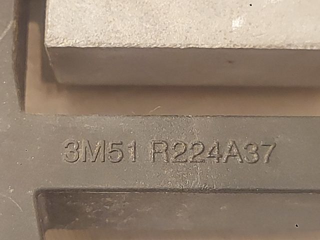 bontott FORD KUGA Bal első Külső Kilincsfészek