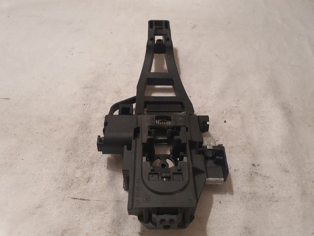 bontott FORD KUGA Bal első Külső Kilincsfészek