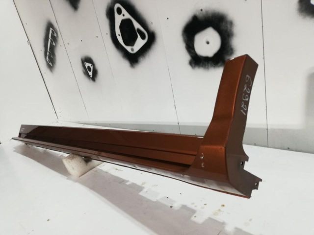 bontott FORD KUGA Bal első Küszöb Díszléc