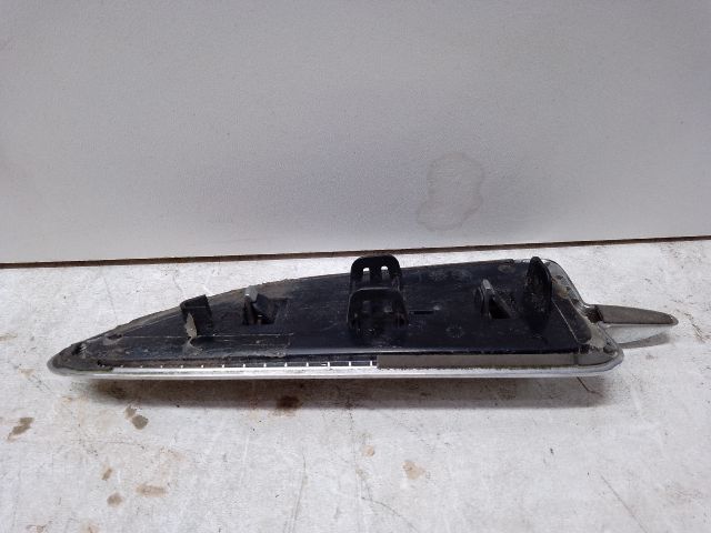 bontott FORD KUGA Bal első Sárvédő Díszléc