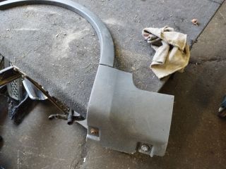 bontott FORD KUGA Bal első Sárvédő Díszléc