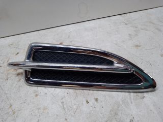 bontott FORD KUGA Bal első Sárvédő Díszléc