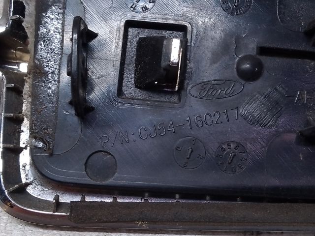 bontott FORD KUGA Bal első Sárvédő Díszléc