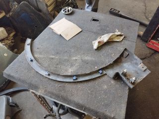 bontott FORD KUGA Bal első Sárvédő Díszléc