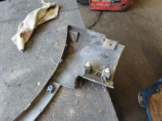 bontott FORD KUGA Bal első Sárvédő Díszléc