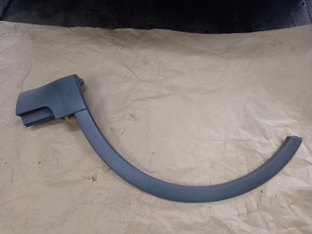 bontott FORD KUGA Bal első Sárvédő Szélesítő