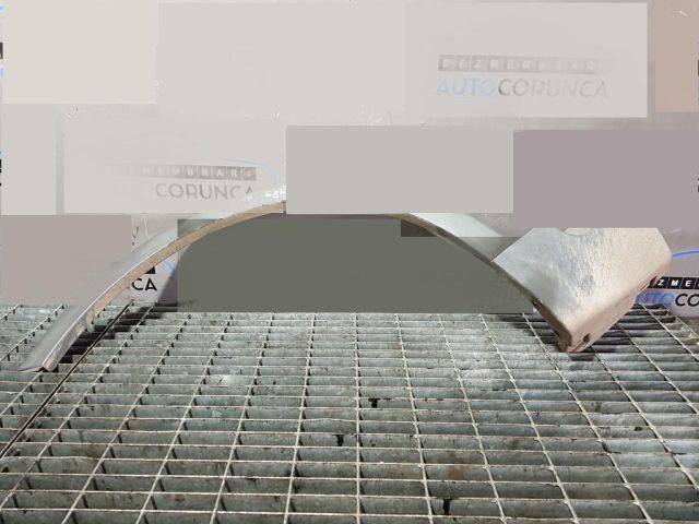 bontott FORD KUGA Bal első Sárvédő Szélesítő