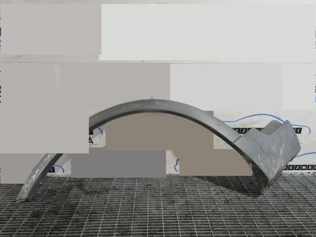 bontott FORD KUGA Bal első Sárvédő Szélesítő