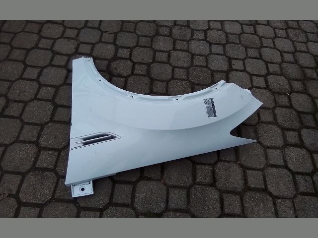 bontott FORD KUGA Bal első Sárvédő