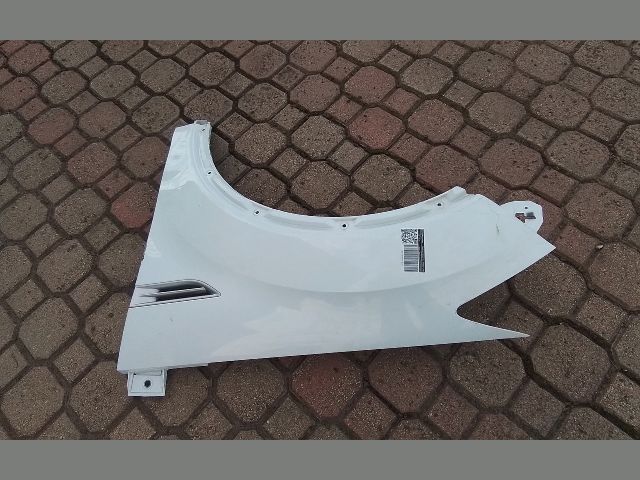 bontott FORD KUGA Bal első Sárvédő