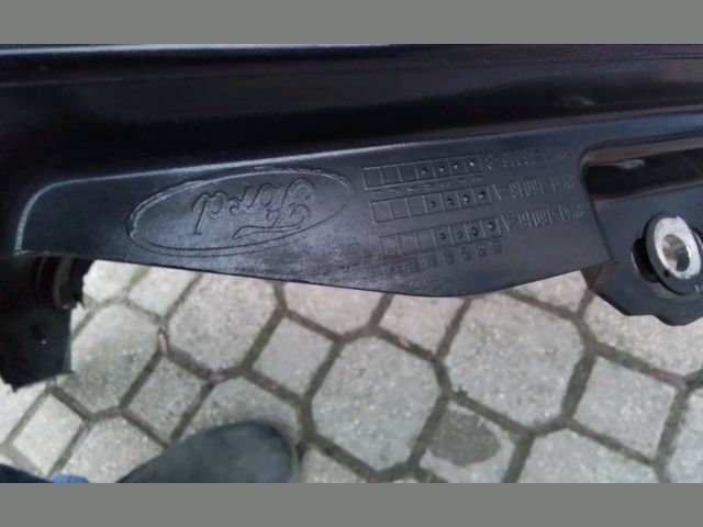 bontott FORD KUGA Bal első Sárvédő