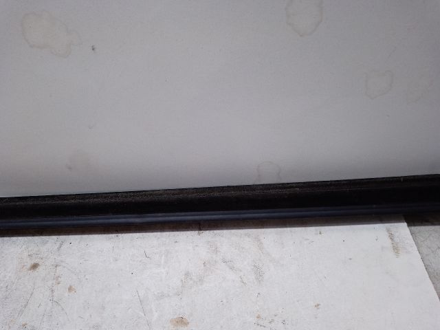 bontott FORD KUGA Bal első Vízlehúzó Gumicsík