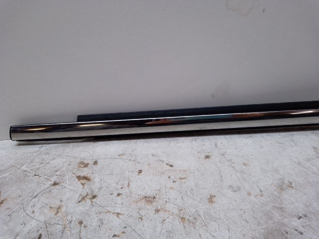 bontott FORD KUGA Bal első Vízlehúzó Gumicsík