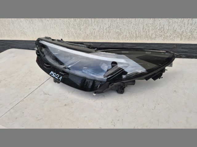 bontott FORD KUGA Bal Fényszóró