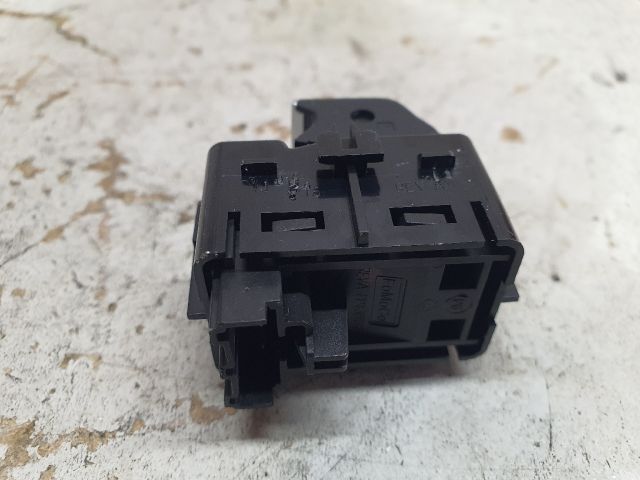 bontott FORD KUGA Bal hátsó Ablakemelő Kapcsoló