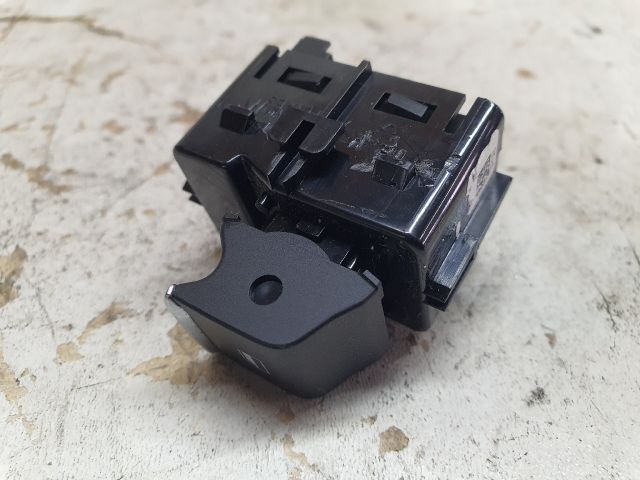 bontott FORD KUGA Bal hátsó Ablakemelő Kapcsoló