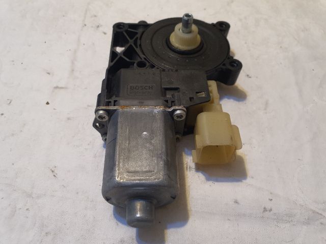 bontott FORD KUGA Bal hátsó Ablakemelő Motor