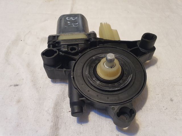 bontott FORD KUGA Bal hátsó Ablakemelő Motor