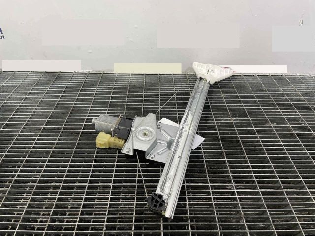 bontott FORD KUGA Bal hátsó Ablakemelő Szerkezet (Elektromos)