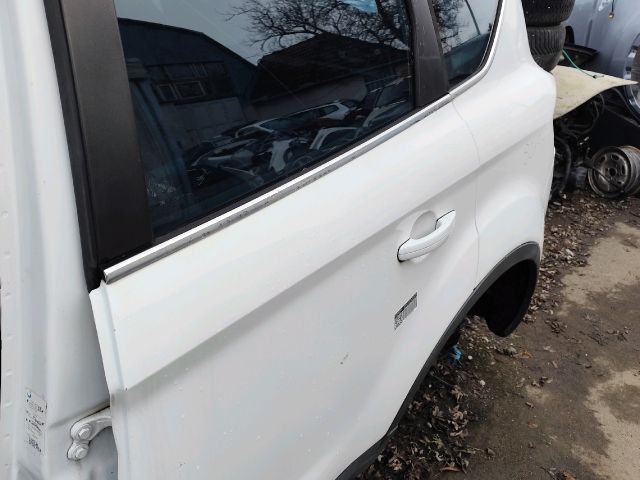 bontott FORD KUGA Bal hátsó Ajtó (Részeivel)