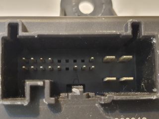 bontott FORD KUGA Bal hátsó Ajtó Vezérlőegység