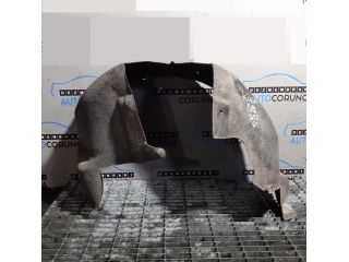 bontott FORD KUGA Bal hátsó Dobbetét (Kerékjárati, Műanyag)