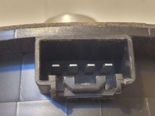 bontott FORD KUGA Bal hátsó Hangszóró