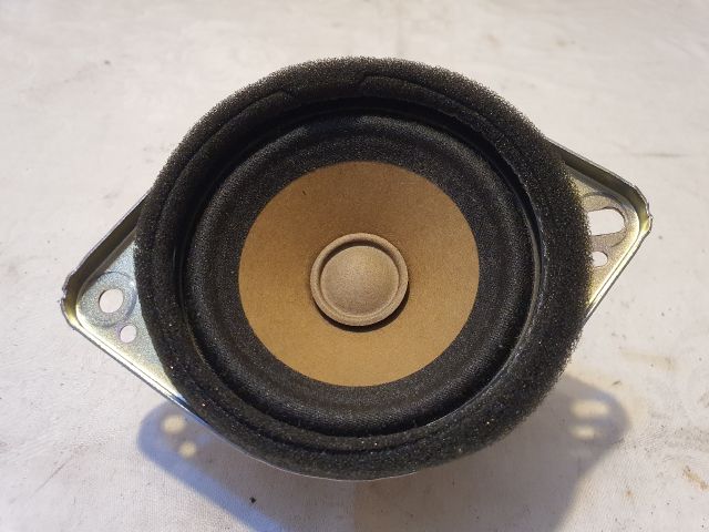 bontott FORD KUGA Bal hátsó Hangszóró