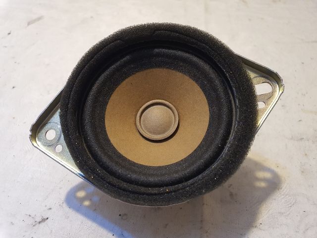 bontott FORD KUGA Bal hátsó Hangszóró