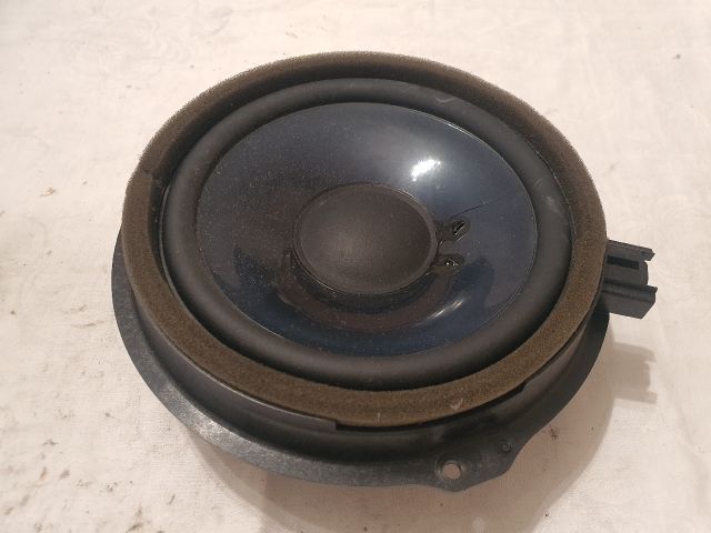 bontott FORD KUGA Bal hátsó Hangszóró