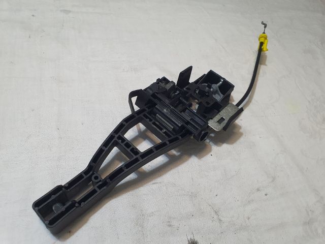 bontott FORD KUGA Bal hátsó Külső Kilincsfészek