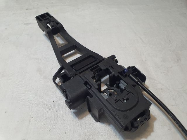 bontott FORD KUGA Bal hátsó Külső Kilincsfészek