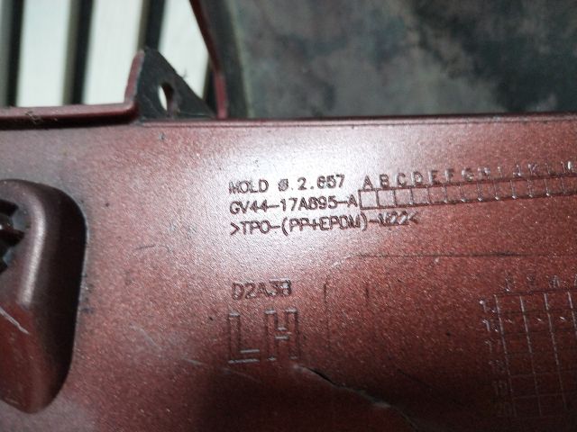 bontott FORD KUGA Bal hátsó Lökhárító Díszléc