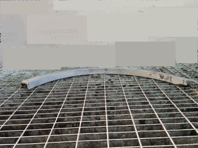 bontott FORD KUGA Bal hátsó Sárvédő Díszléc