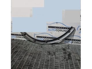 bontott FORD KUGA Bal hátsó Sárvédő Díszléc