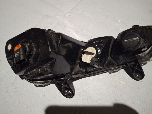 bontott FORD KUGA Bal Ködfényszóró