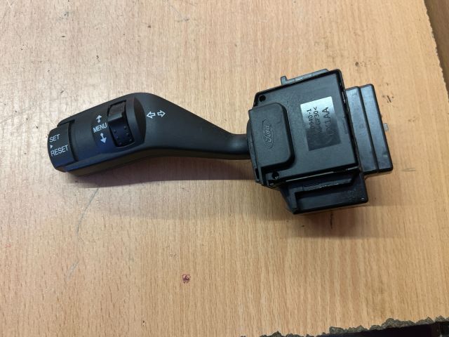 bontott FORD KUGA Bal Kormánykapcsoló Irányjelző