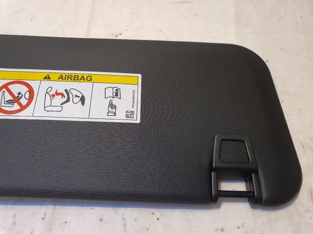 bontott FORD KUGA Bal Napellenző