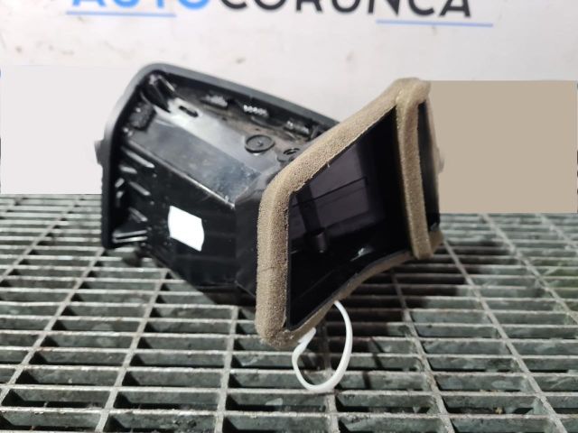 bontott FORD KUGA Bal Szellőző